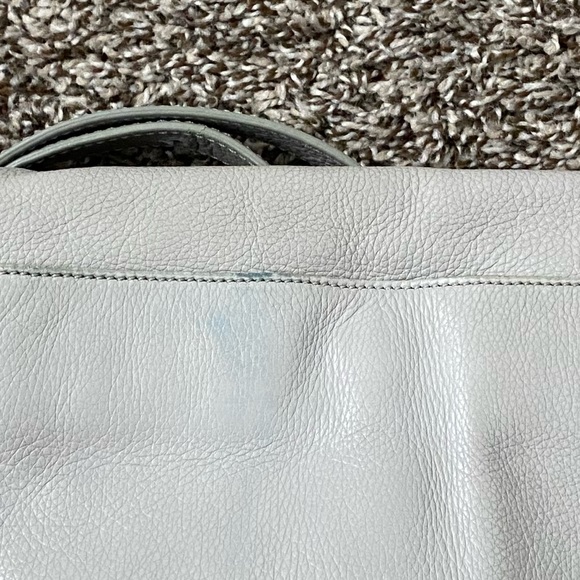 Tory Burch Crossbody Bag - Magnetic Closure - Picture 10 of 10